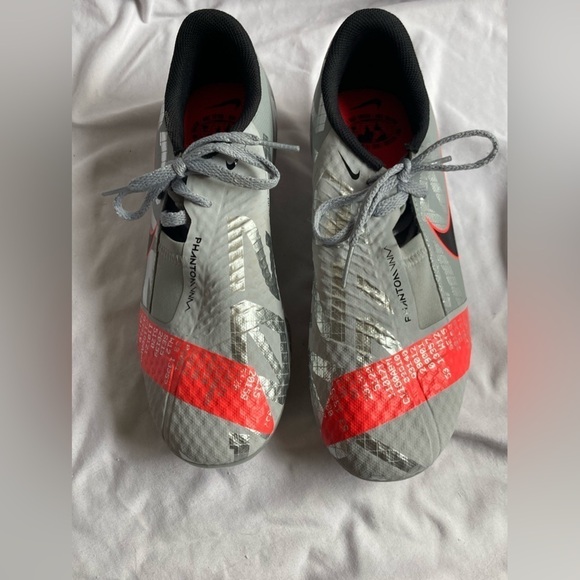 EUC Nike Phantom Vision Elite FG Soccer Cleats Silver US 4/ EUR 36 - Picture 6 of 7